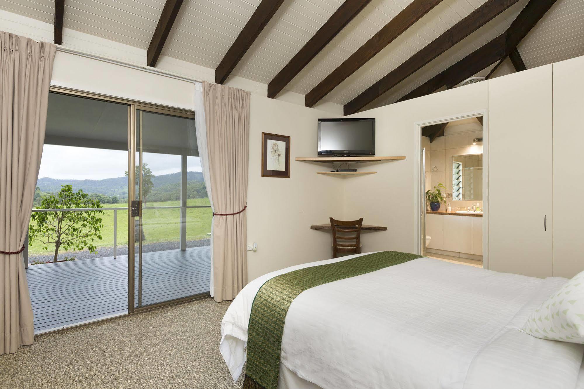 Hillcrest Mountain View Retreat Bed & Breakfast Crystal Creek Exterior photo